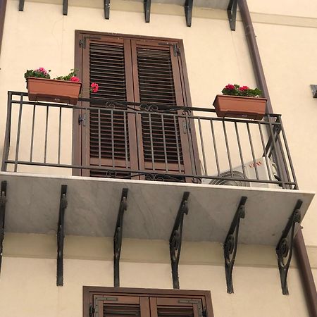 Reginella B&B Palermo Esterno foto